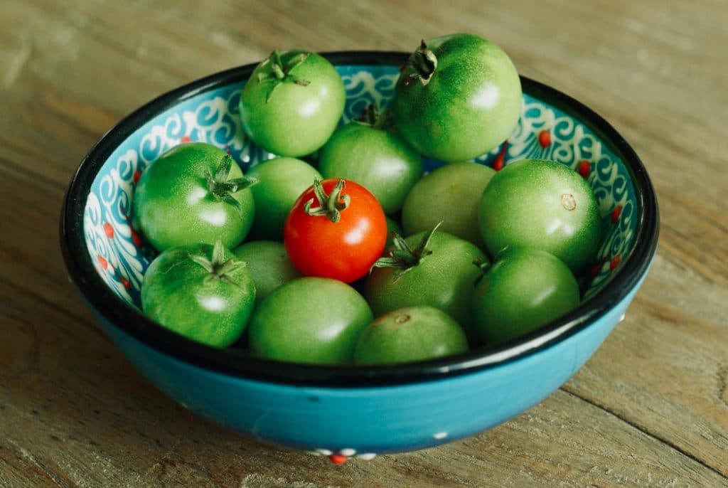 Как дозреть зеленые помидоры?